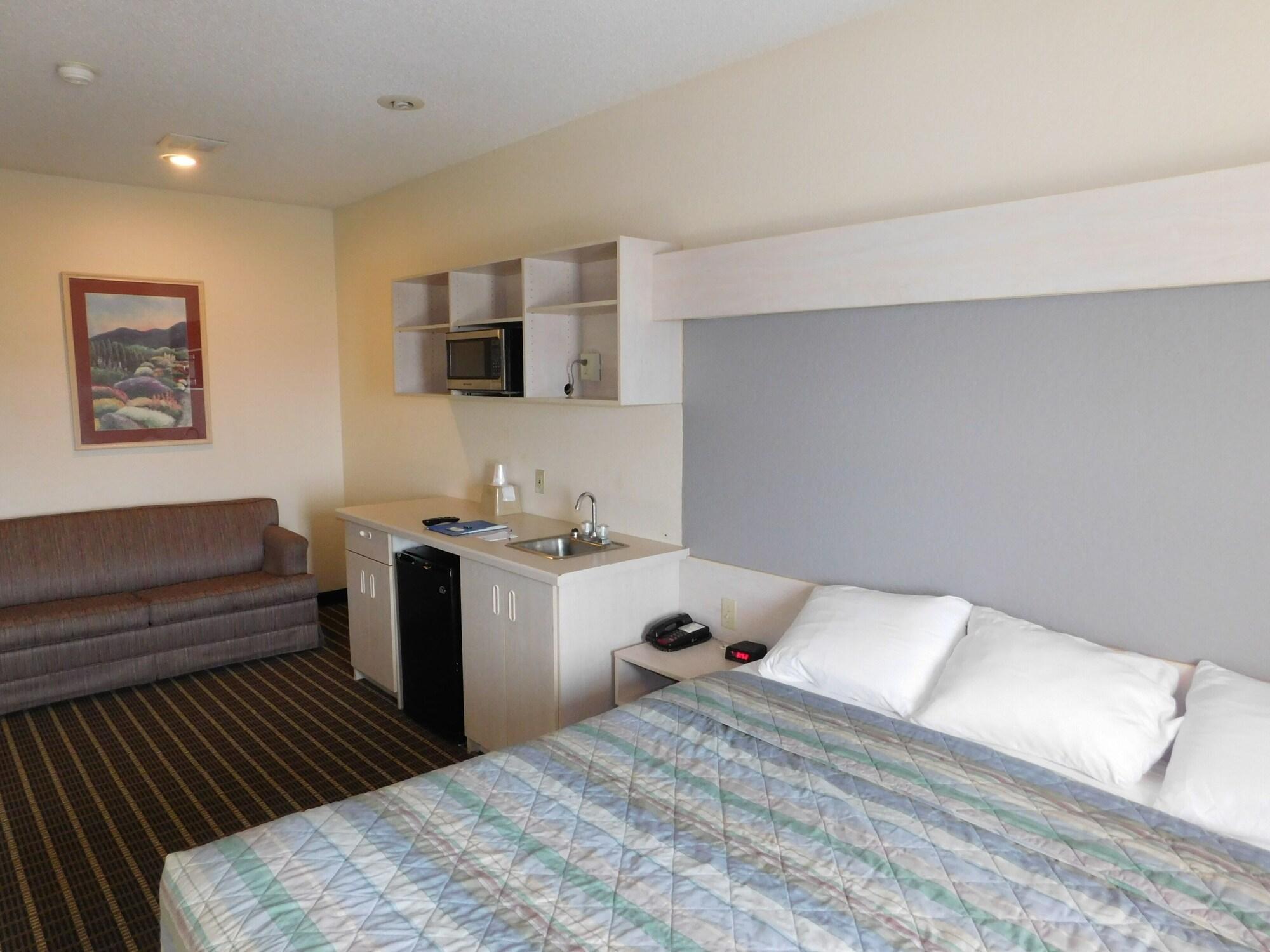 Travelodge By Wyndham Chadron Eksteriør billede