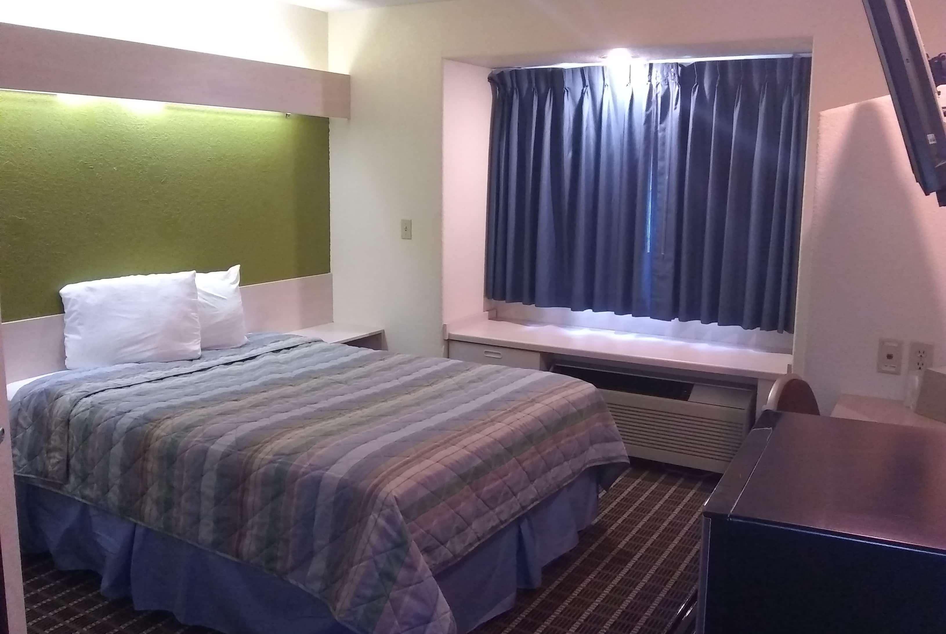 Travelodge By Wyndham Chadron Eksteriør billede